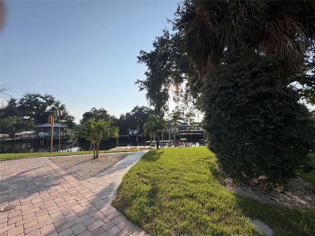 8715 DRIFTWOOD DRIVE, Tampa, FL 33615