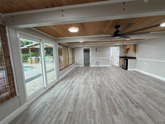 8715 DRIFTWOOD DRIVE, Tampa, FL 33615