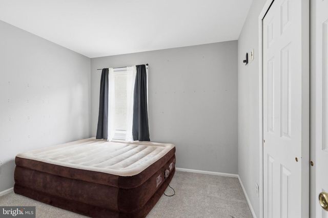 29 WILSON DR, Sicklerville, NJ 08081