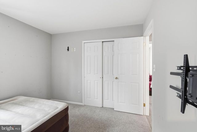 29 WILSON DR, Sicklerville, NJ 08081