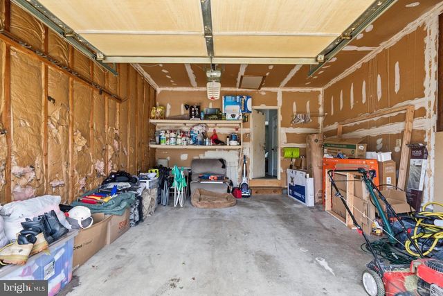 29 WILSON DR, Sicklerville, NJ 08081