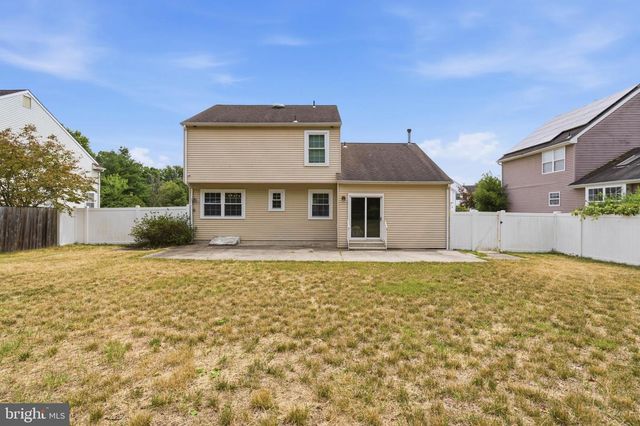 29 WILSON DR, Sicklerville, NJ 08081