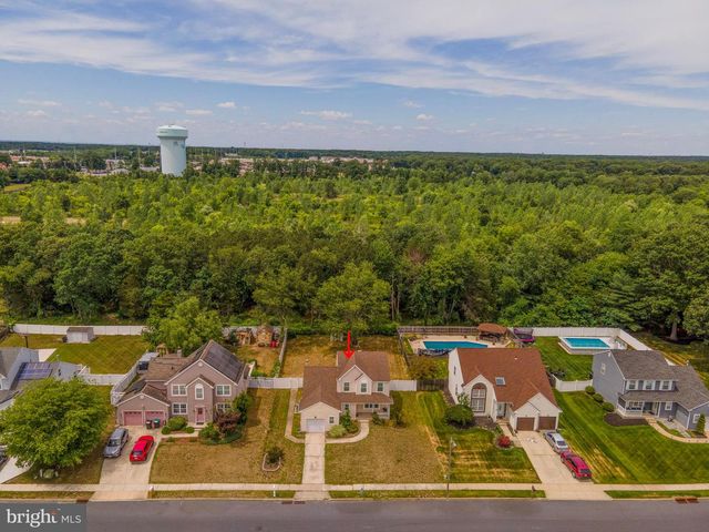 29 WILSON DR, Sicklerville, NJ 08081