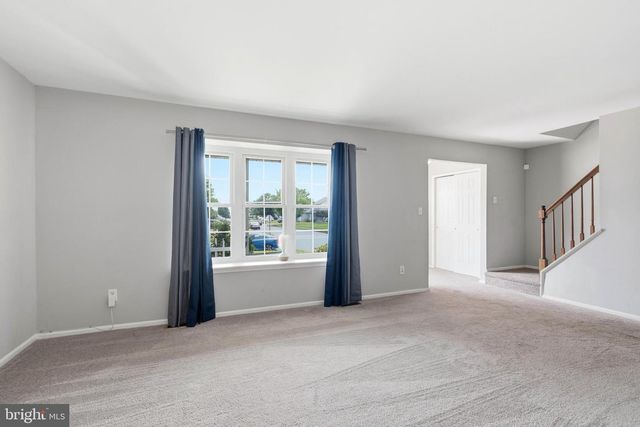 29 WILSON DR, Sicklerville, NJ 08081