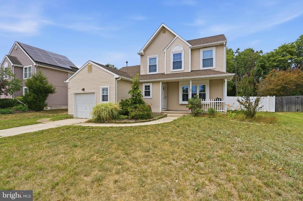29 WILSON DR, Sicklerville, NJ 08081