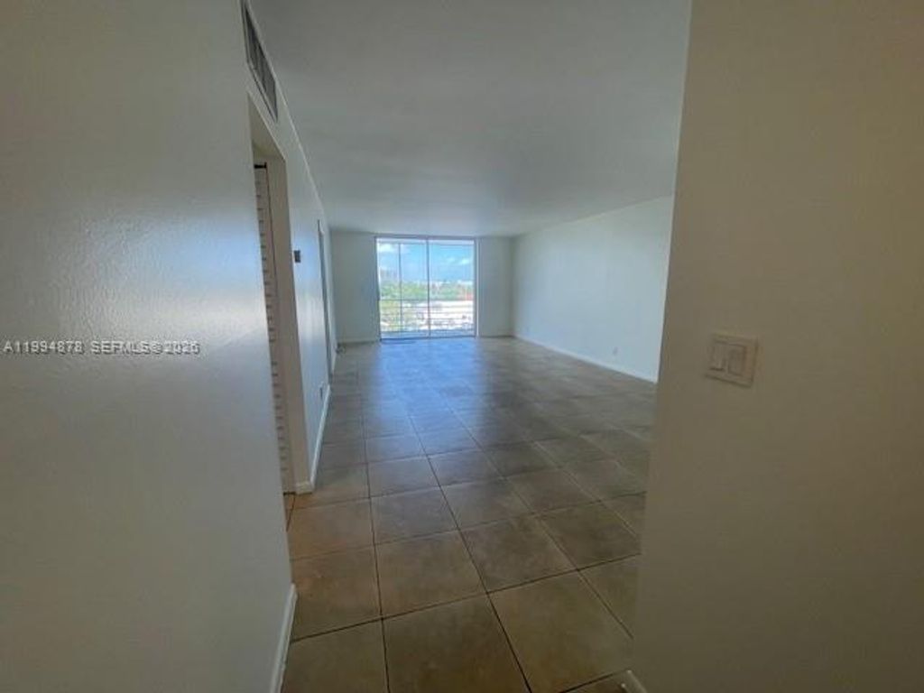 1830 Dixieanna St 606, Hollywood, FL 33020