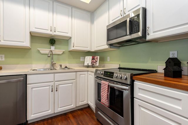 5328 Knotting Woods Drive, Westerville, OH 43081