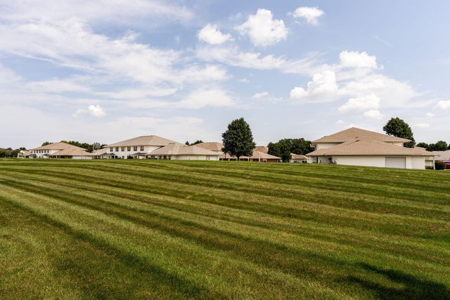 5328 Knotting Woods Drive, Westerville, OH 43081