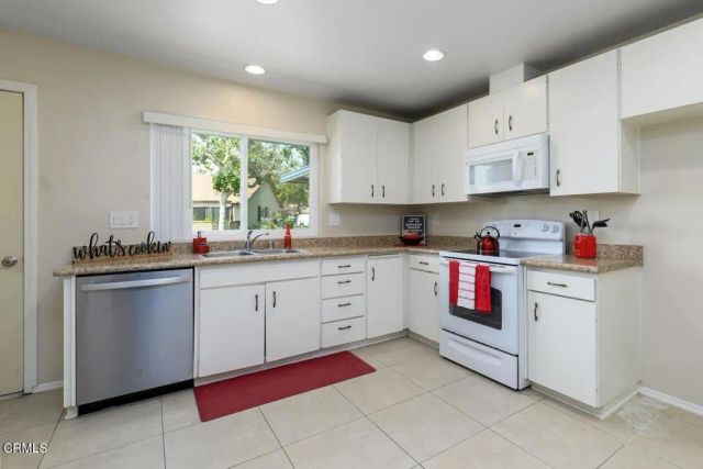 23115 Village 23, Camarillo, CA 93012