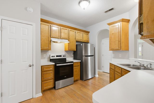 119 Round Table Lane, Goose Creek, SC 29445