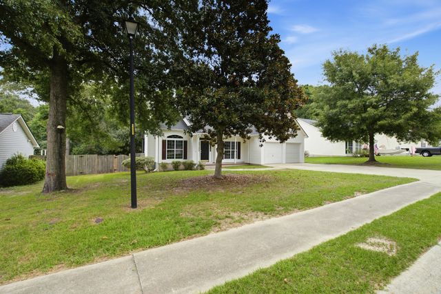 119 Round Table Lane, Goose Creek, SC 29445