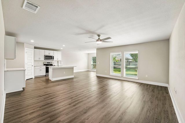 20102 Lee LN, Lago Vista, TX 78645