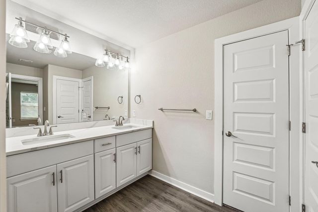20102 Lee LN, Lago Vista, TX 78645