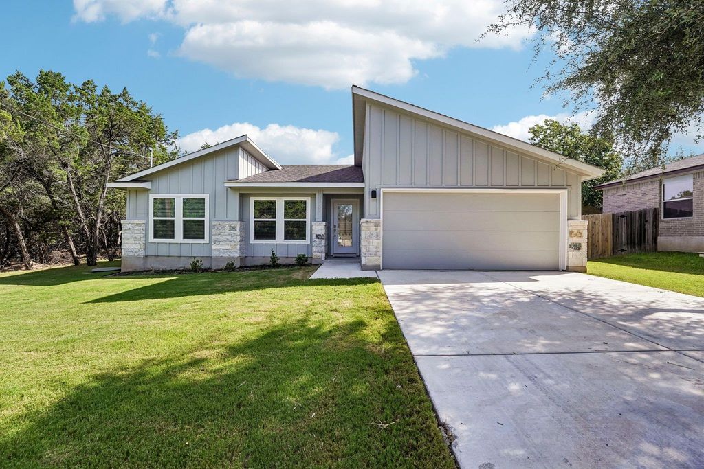 20102 Lee LN, Lago Vista, TX 78645