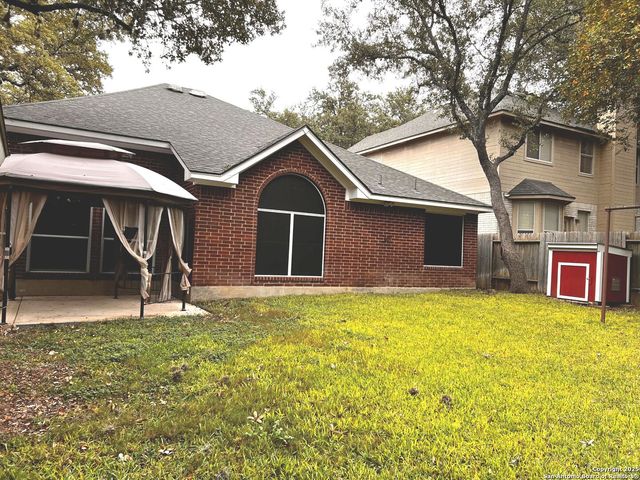 11 Bedford Oaks, San Antonio, TX 78254