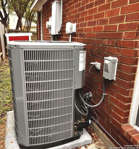 11 Bedford Oaks, San Antonio, TX 78254