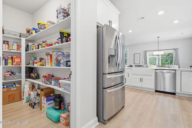 166 Fontana Lake Road, Aberdeen, NC 28315