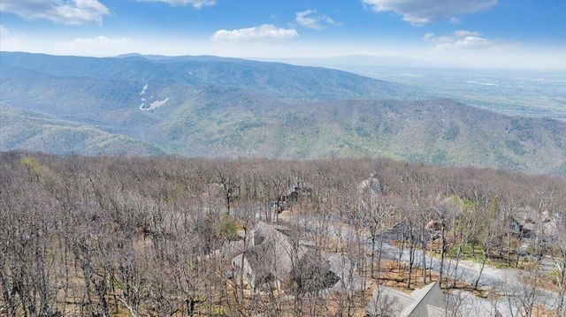 115 Hemlock DR, Wintergreen, VA 22958