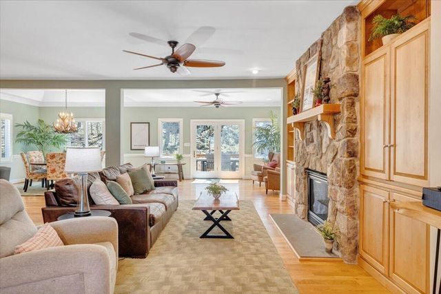 115 Hemlock DR, Wintergreen, VA 22958