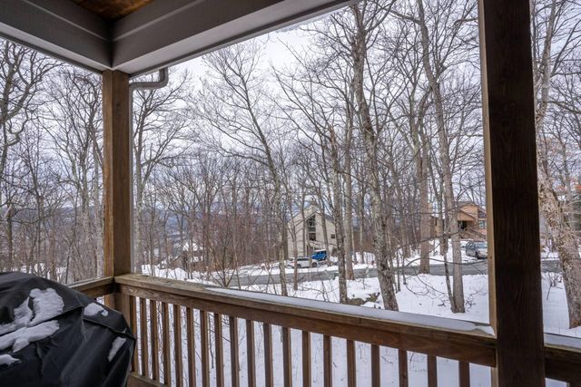 115 Hemlock DR, Wintergreen, VA 22958