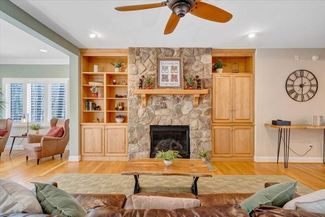 115 Hemlock DR, Wintergreen, VA 22958