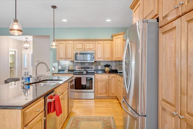 115 Hemlock DR, Wintergreen, VA 22958