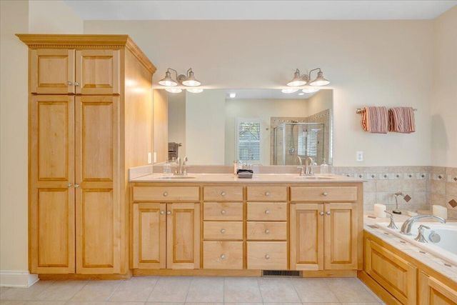115 Hemlock DR, Wintergreen, VA 22958