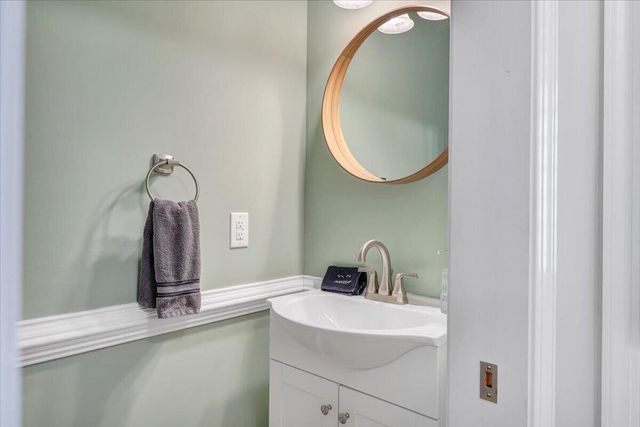 115 Hemlock DR, Wintergreen, VA 22958