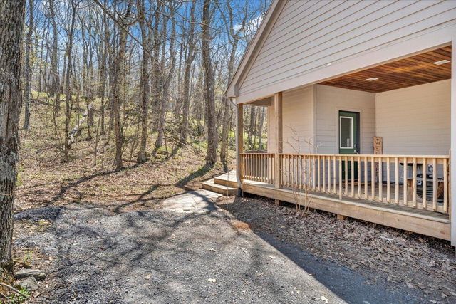 115 Hemlock DR, Wintergreen, VA 22958
