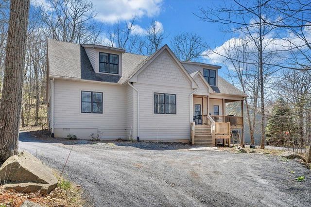 115 Hemlock DR, Wintergreen, VA 22958