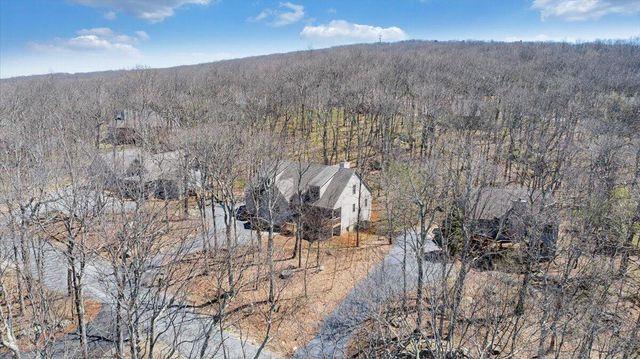 115 Hemlock DR, Wintergreen, VA 22958