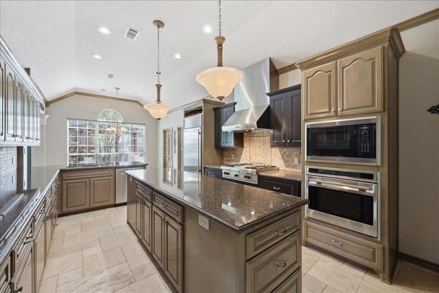 3408 Briar Creek Drive, Beaumont, TX 77706