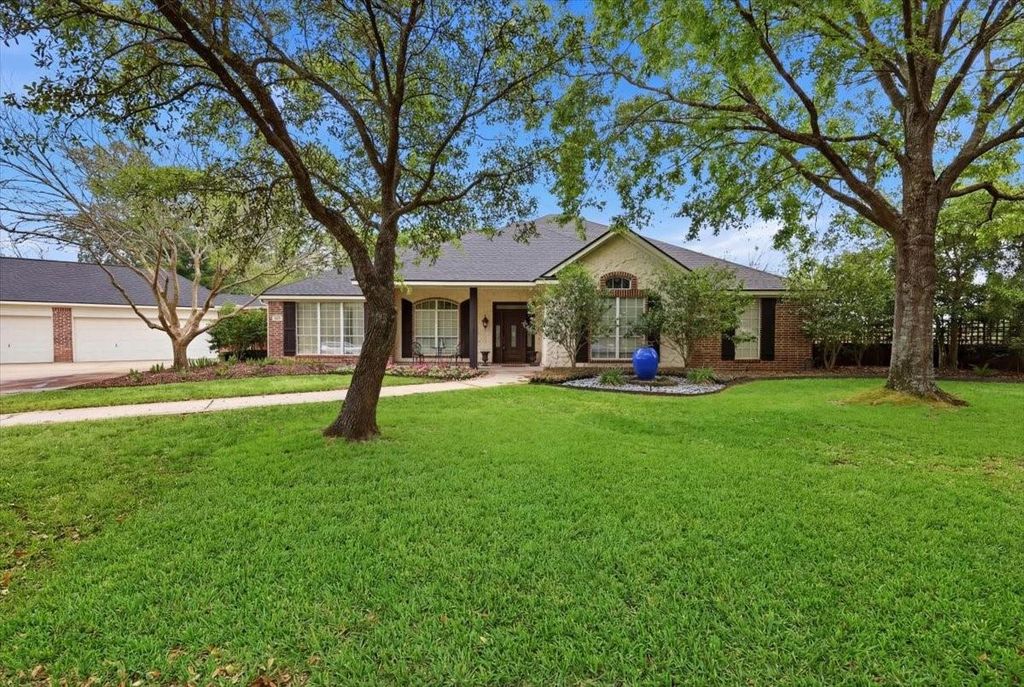 3408 Briar Creek Drive, Beaumont, TX 77706