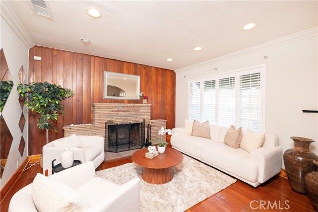 6303 Eileen, Los Angeles, CA 90043