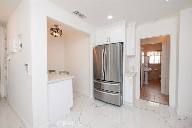 6303 Eileen, Los Angeles, CA 90043