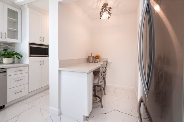 6303 Eileen, Los Angeles, CA 90043