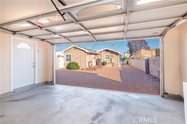 6303 Eileen, Los Angeles, CA 90043