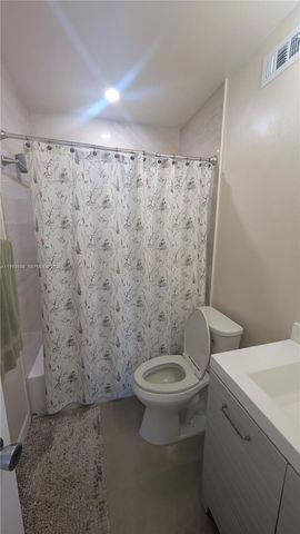 5300 Washington Street T324, Hollywood, FL 33021