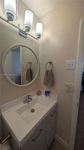 5300 Washington Street T324, Hollywood, FL 33021