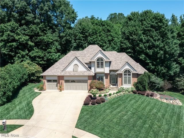 2039 Bent Creek Trail, Cuyahoga Falls, OH 44223