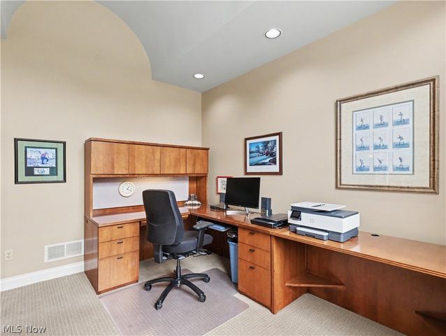 2039 Bent Creek Trail, Cuyahoga Falls, OH 44223