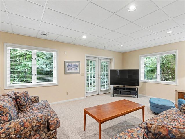 2039 Bent Creek Trail, Cuyahoga Falls, OH 44223
