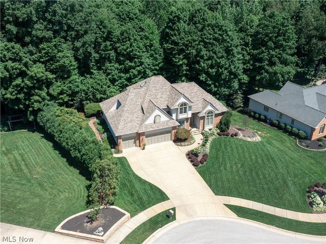 2039 Bent Creek Trail, Cuyahoga Falls, OH 44223