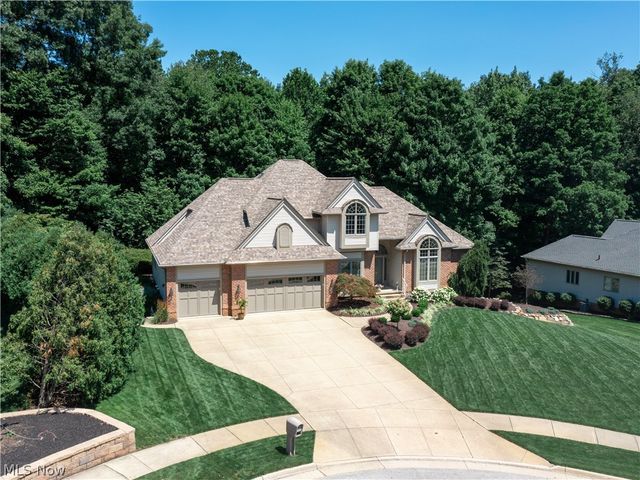 2039 Bent Creek Trail, Cuyahoga Falls, OH 44223