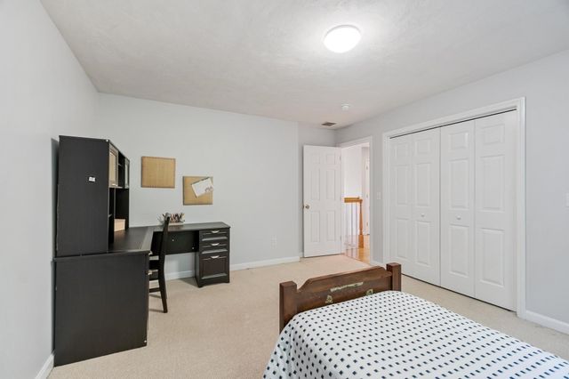 22 Hillcrest Dr, Acton, MA 01720