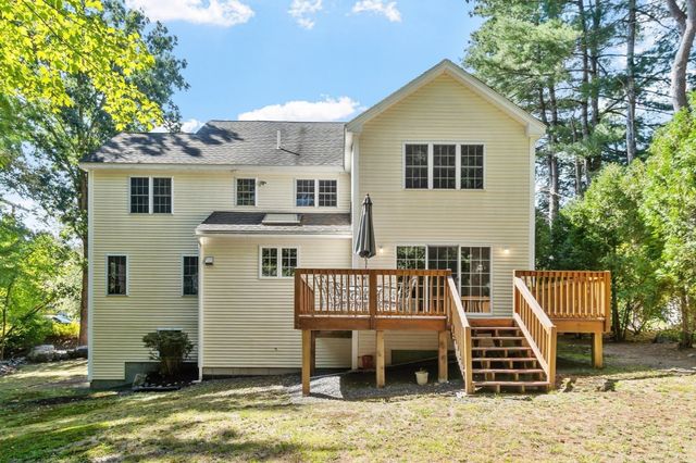 22 Hillcrest Dr, Acton, MA 01720