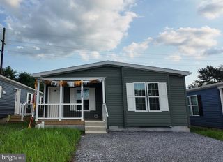 2110 SCULL ST, Lebanon, PA 17046