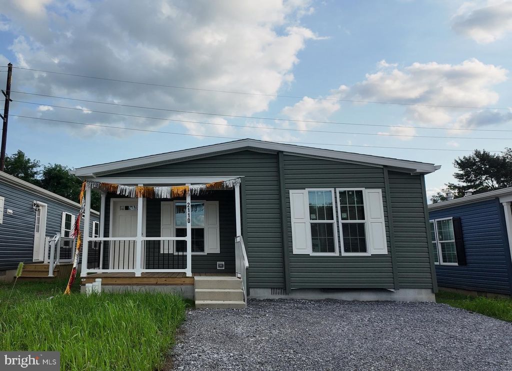 2110 SCULL ST, Lebanon, PA 17046