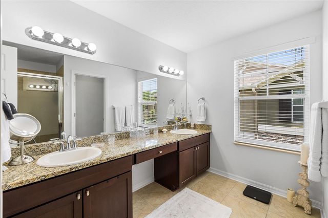 12589 STREAMDALE DRIVE, Tampa, FL 33626