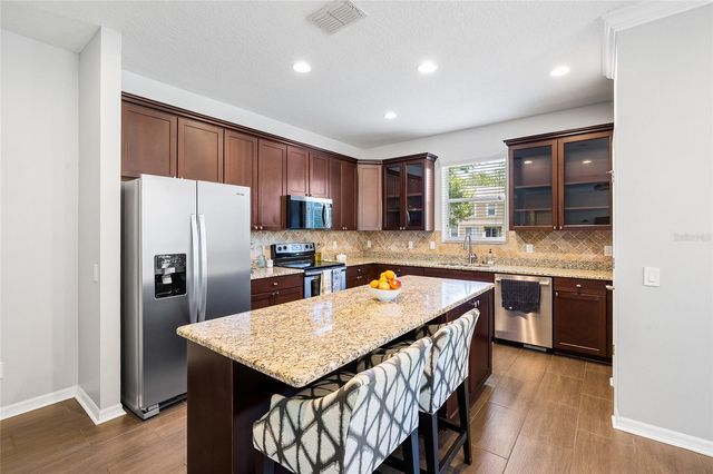 12589 STREAMDALE DRIVE, Tampa, FL 33626